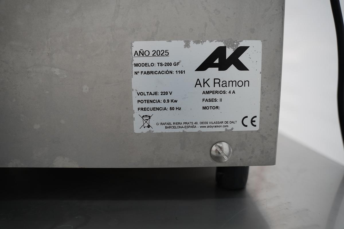 Gebruikt 2025 AK Ramon traysealer