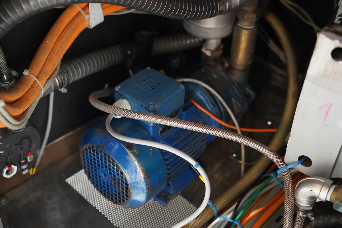 Gebruikt 2000 Karl Schnell Vacuümvulmachine,Type 576-SE