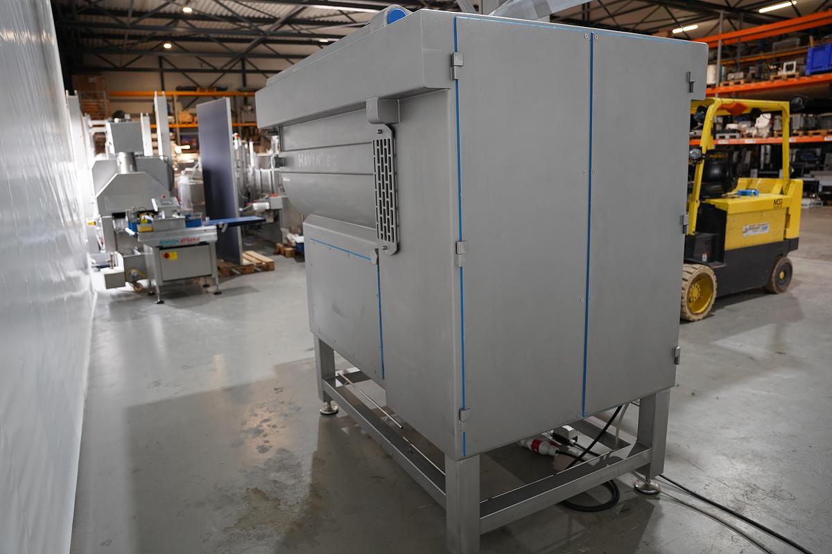 Gebruikt 2011 N&N mixer met lift