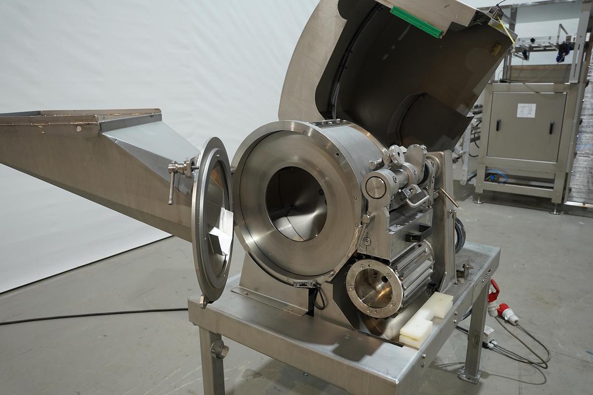 Gebruikt 2000 FAM Cutter, ILC-3D