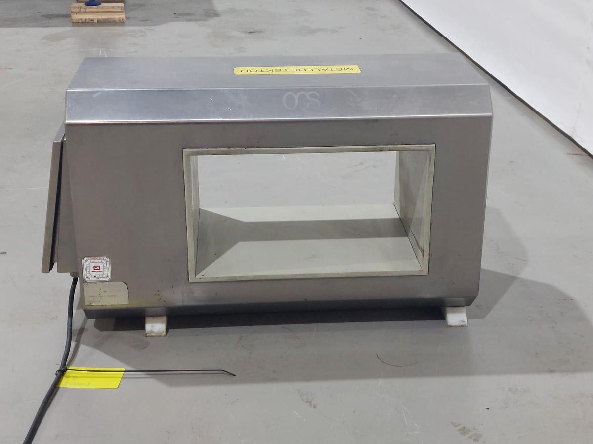 Gebruikt Mesutronic Metaaldetector, Type metron 2.2 C 450/250