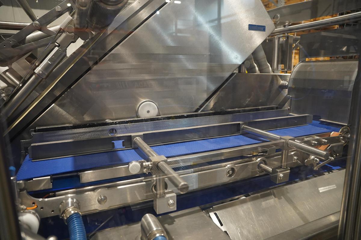 Gebruikt 2011 BG PACK Spa revolver flow packline type BG2800 EWL220-LEFT