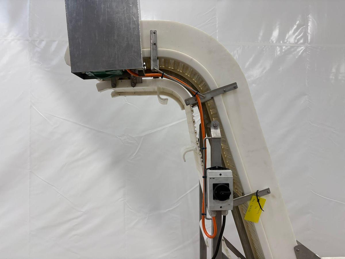 Gebruikt 2005 HGM Opvoerband type, 104.6