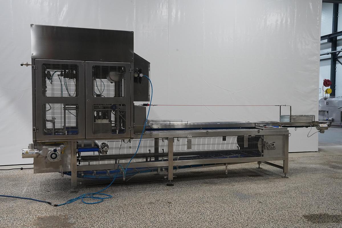 Gebruikt 2021 PND Aardbeiensnijder type, De-clayx machine