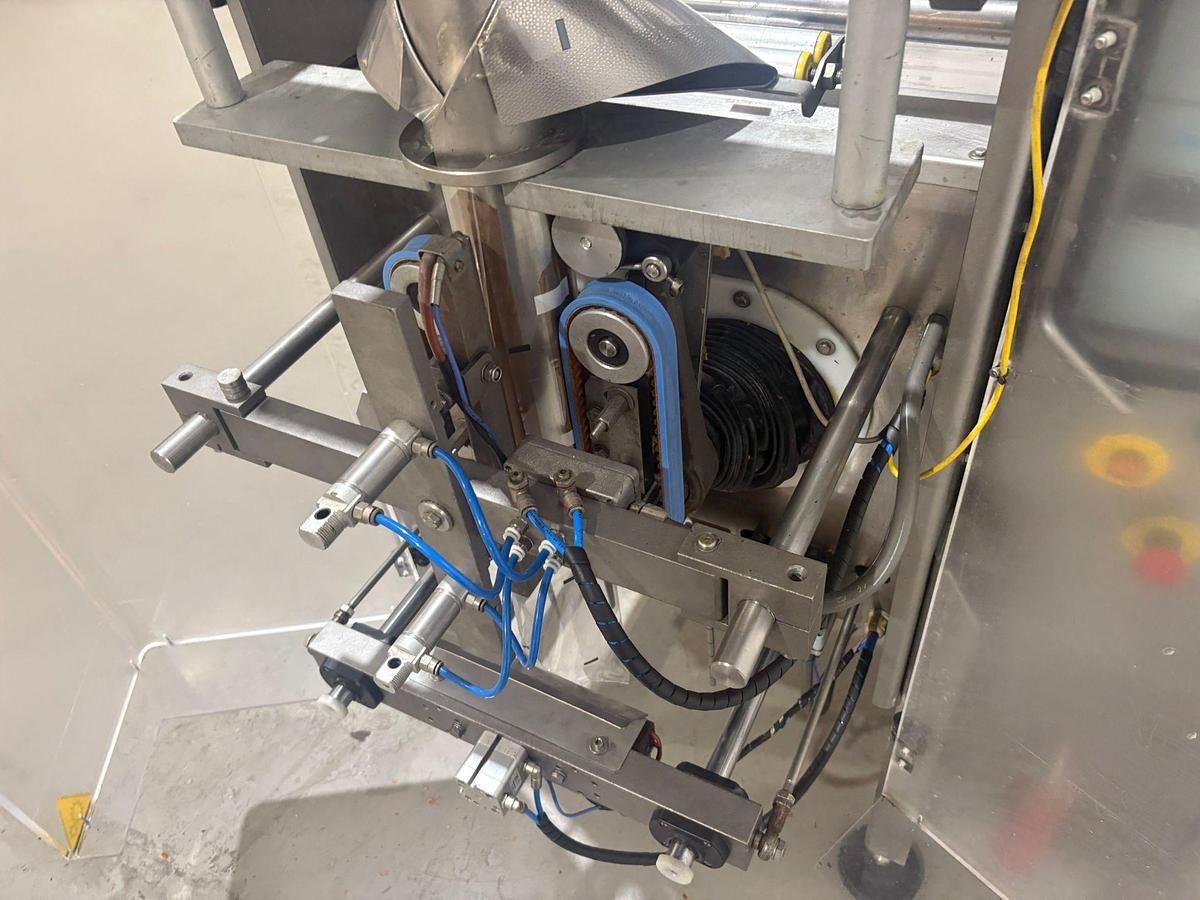 Used 2005 PFM spa Verticale Verpakkingsmachine ZENITH INOX