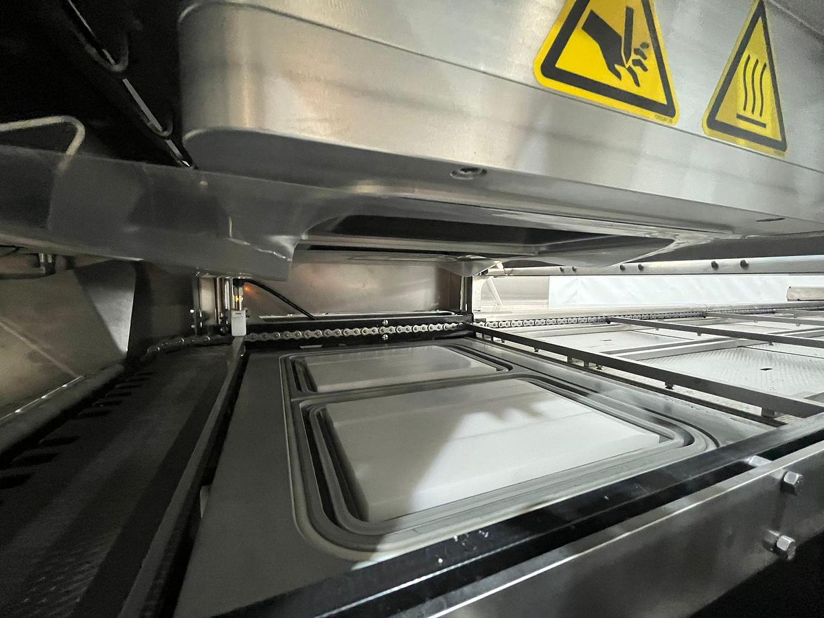 Gebruikt 2021 Multivac T300 traysealer