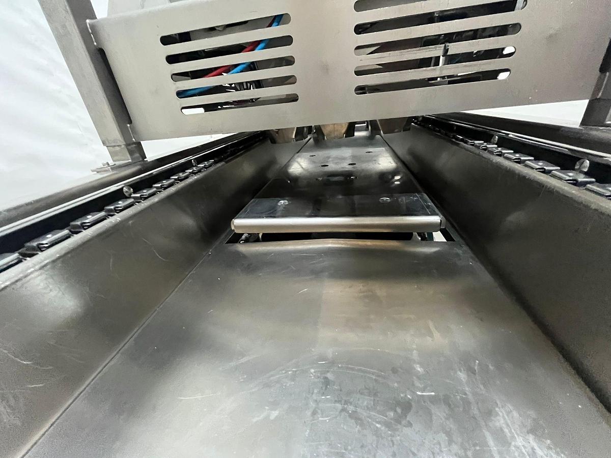 Gebruikt 2008 Multivac Dieptrekverpakkingsmachine R245