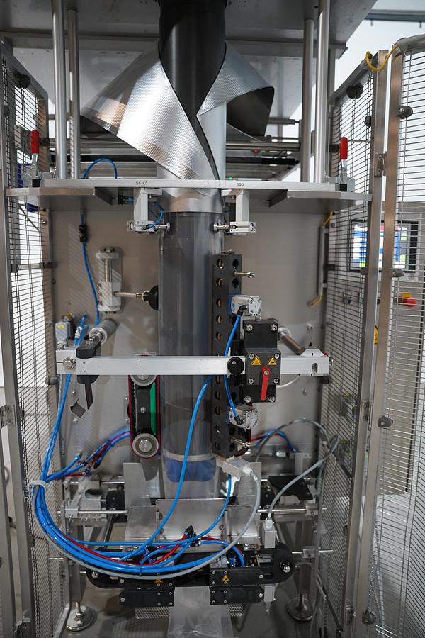 Gebruikt 2021 Inno-tech Verticale verpak en sealmachine 3800 REVO