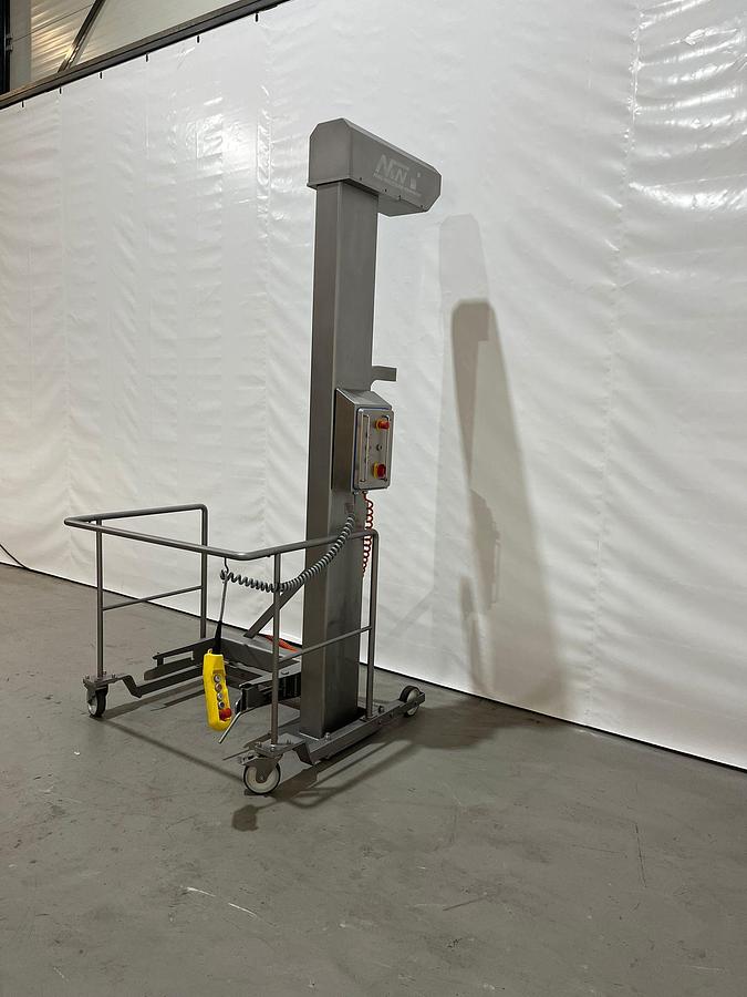 Gebruikt 2019 N&N Mobiele Normwagen lift type 1660