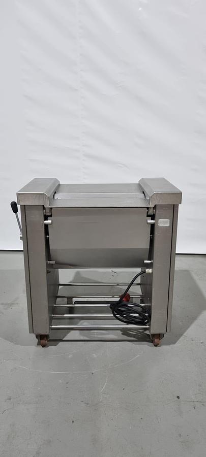 Gebruikt 2004 Maja Onthuidmachine, EVM 3006