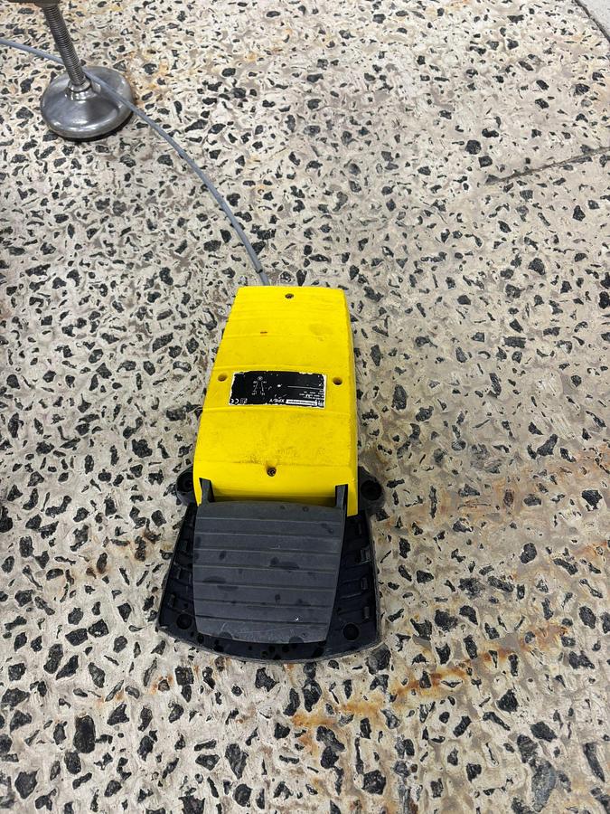 Gebruikt 2004 Omega Zaag