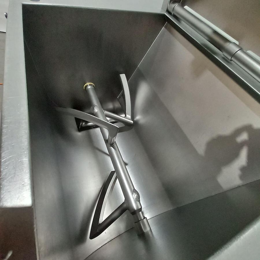 Gebruikt 2007 Thompson Meat Machinery Gehaktmolen, 900