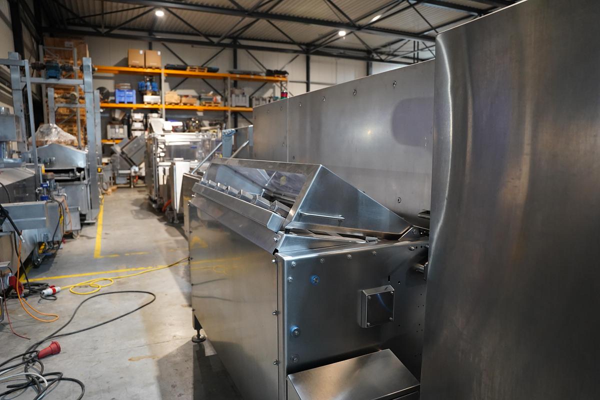 Gebruikt 2011 BG PACK Spa revolver flow packline type BG2800 EWL220-LEFT