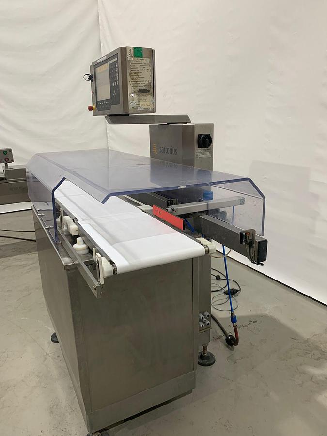 Used 2008 Sartorius EWK 3010 Checkweger met uitwerper