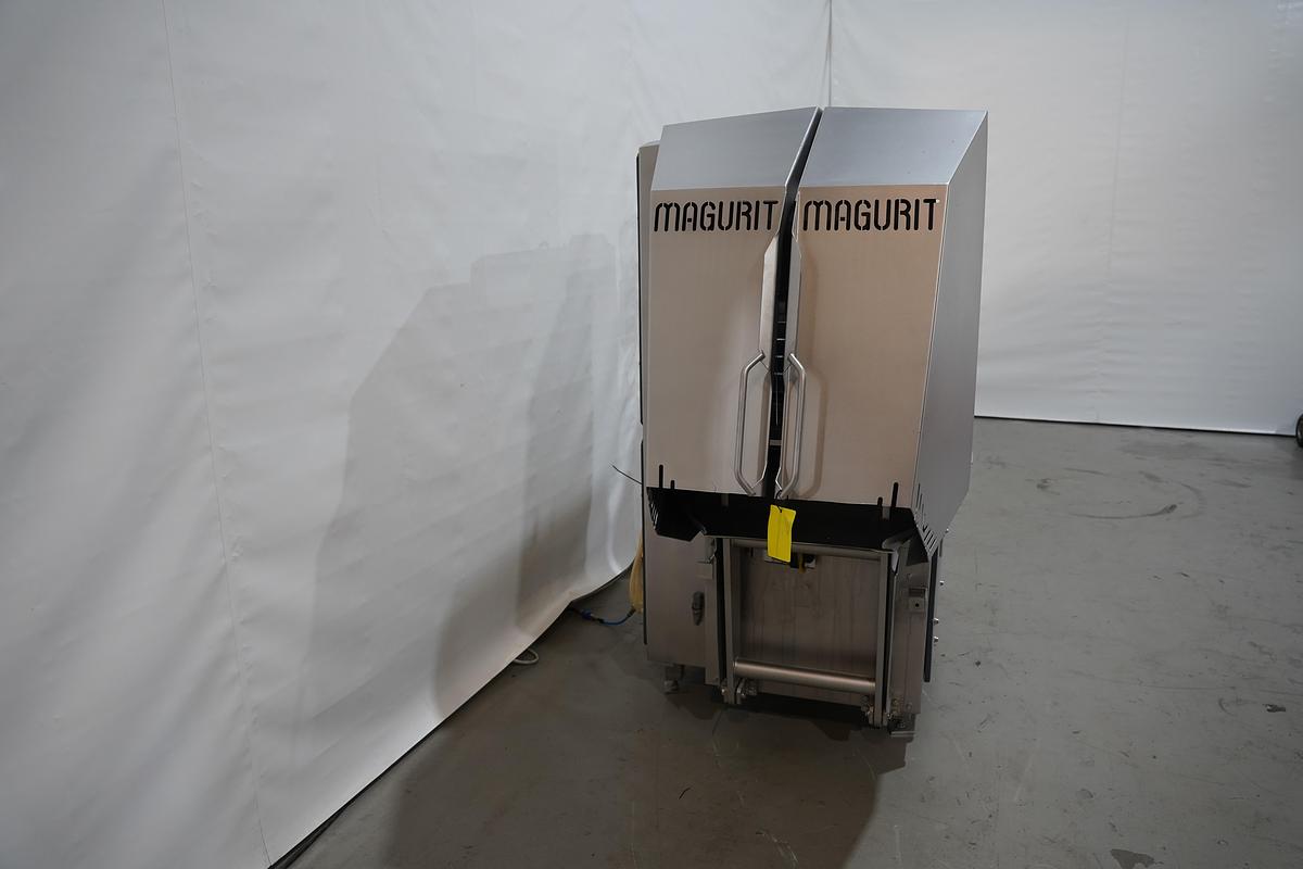 Gebruikt 2009 Magurit 584 Kaassnijmachine(blokken)