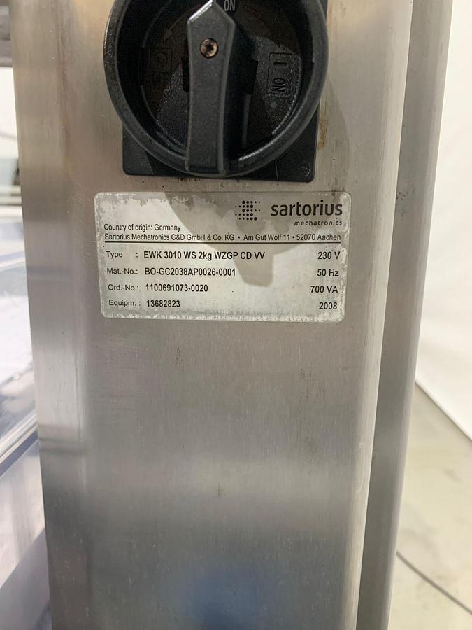 Used 2008 Sartorius EWK 3010 Checkweger met uitwerper