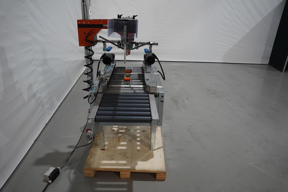 Gebruikt 2007 Soco T-400 dozensluitmachine
