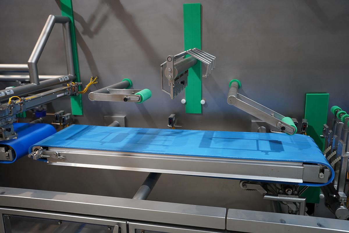 Gebruikt 2006 Groba Kaas ontfoliemachine, type TB454,L-200