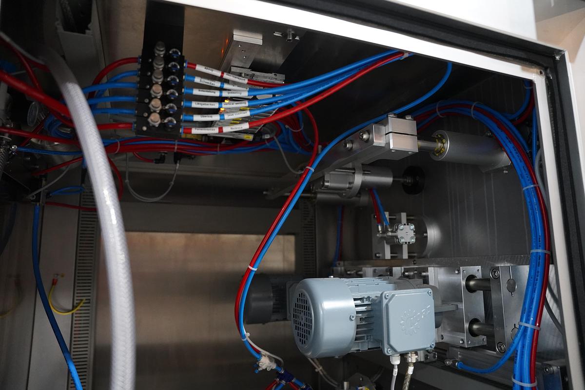 Gebruikt 2021 Inno-tech Verticale verpak en sealmachine 3800 REVO