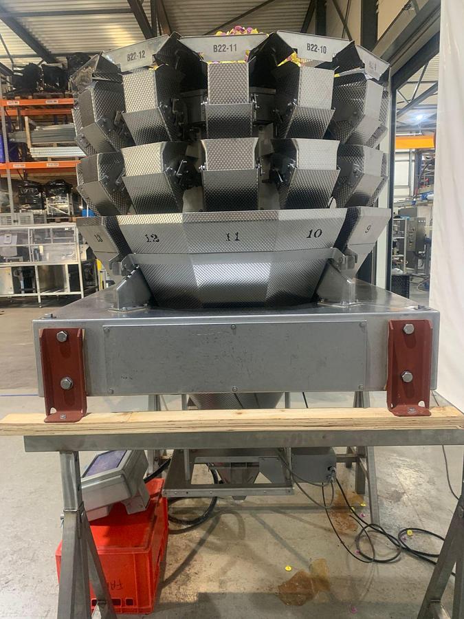 Used Yamato Dataweigh Multihead weger, ADW 514-SWH