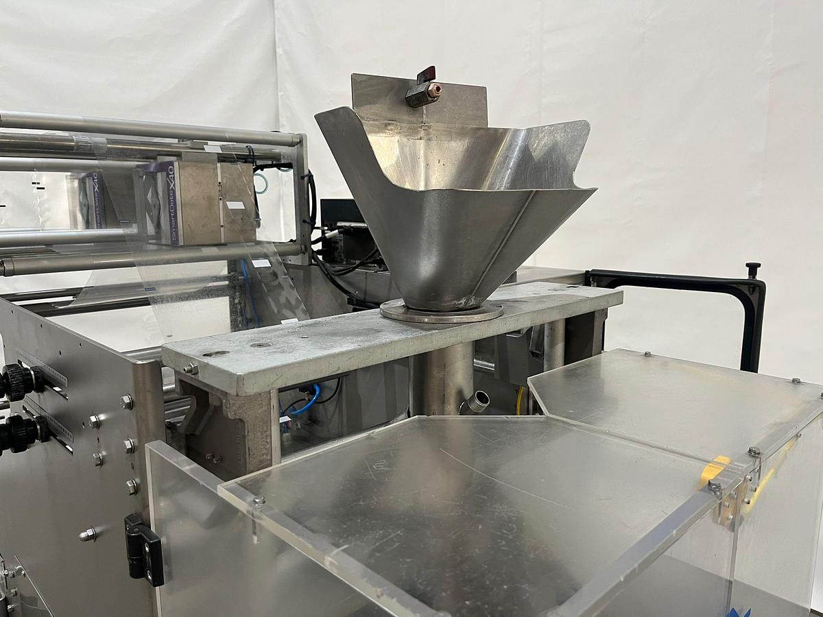 Used 2005 PFM spa Verticale Verpakkingsmachine ZENITH INOX