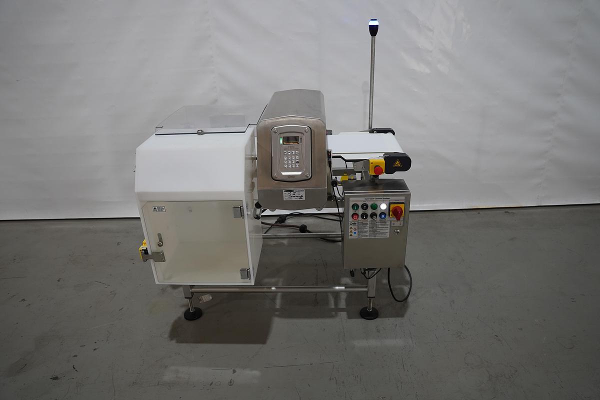 Gebruikt 2014 CEIA Metaaldetector, Type T/MS21