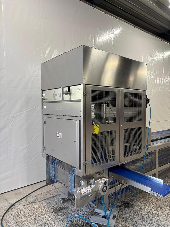 Gebruikt 2022 PND  Aardbeiensnijder type, De-clayx machine