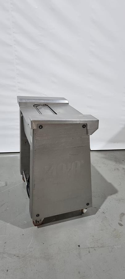 Gebruikt 2004 Maja Onthuidmachine, EVM 3006