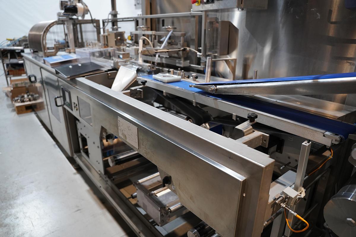 Gebruikt 2011 BG PACK Spa revolver flow packline type BG2800 EWL220-LEFT