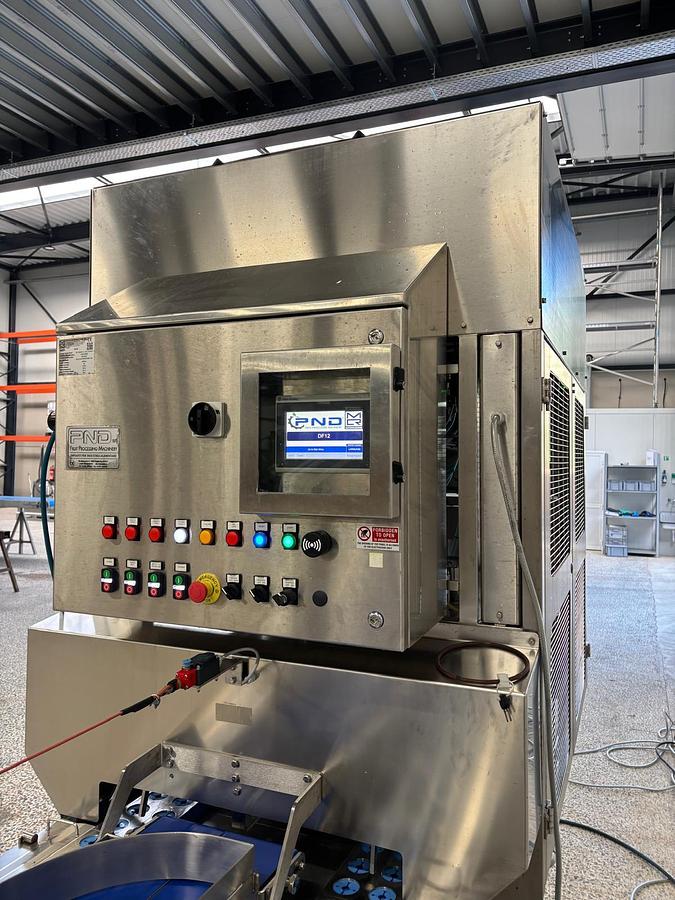 Gebruikt 2022 PND  Aardbeiensnijder type, De-clayx machine