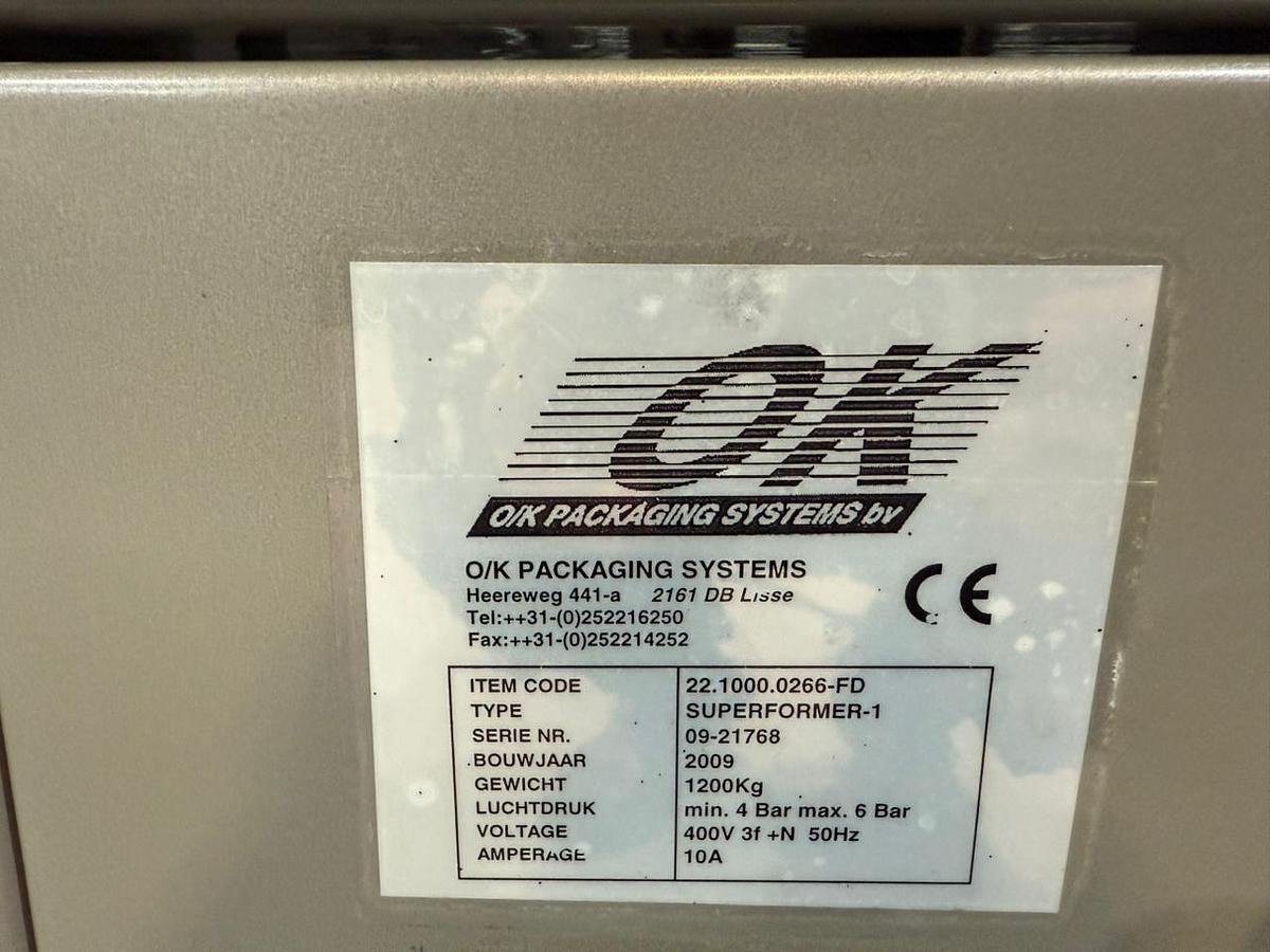 Gebruikt 2009 OK Packaging Systems B.V. Superformer-1 dozenmachine met tape