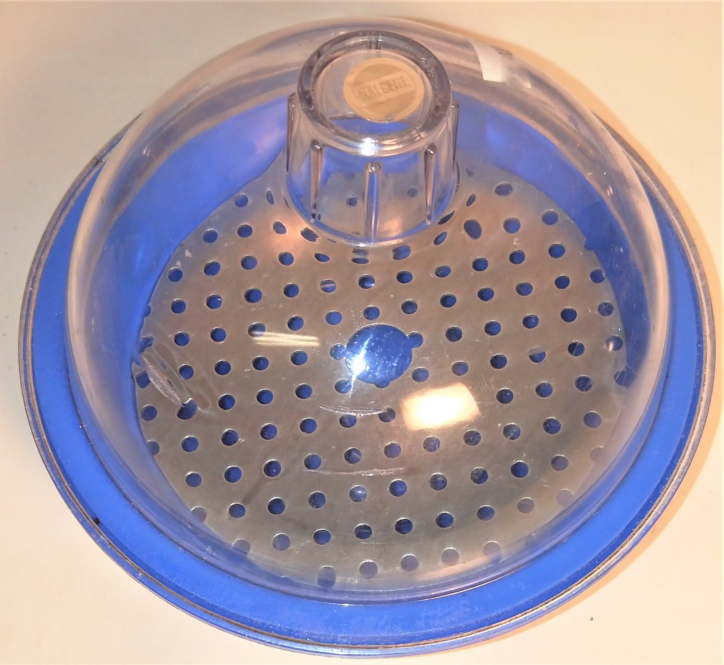 Used Nalgene 5315-0150 Plastic Desiccator - 150mm ID
