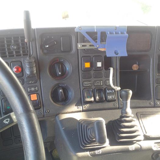 Usado 1992 SCANIA R 113M 360 chassis cab