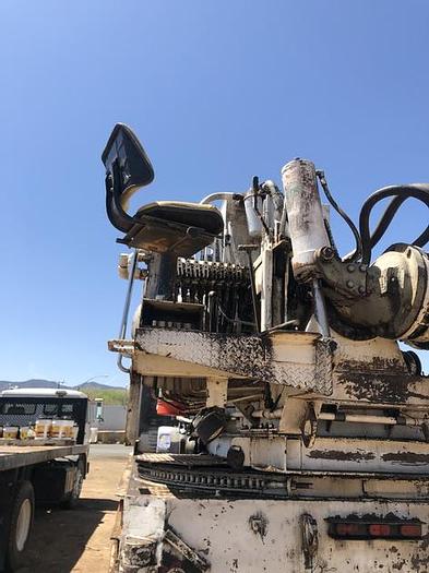 Used HB21242 Texoma 330 mounted on a 1985 Ford LT9000 Texoma 330