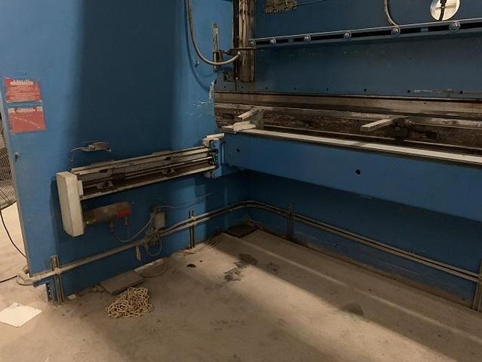 Used 1979 300 Ton Pacific CNC Hydraulic Press Brake