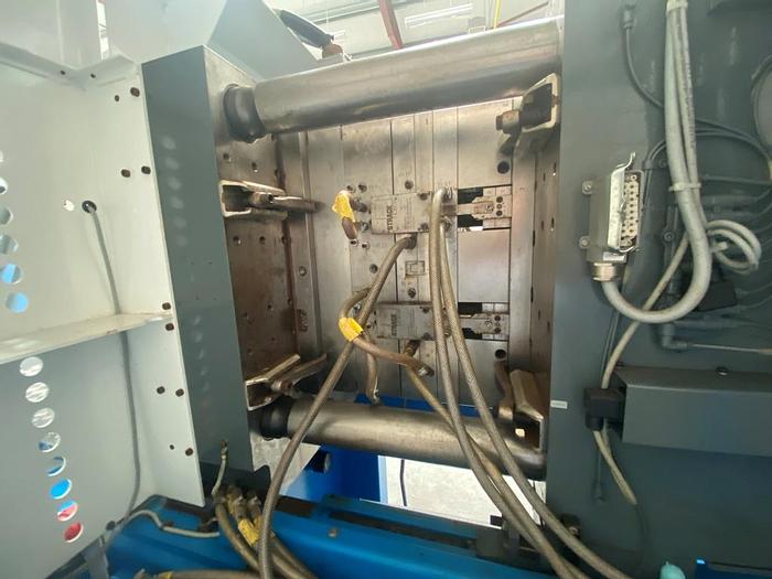 Used 2000 Netstal Synergy S-1750-900 Moulding Machine