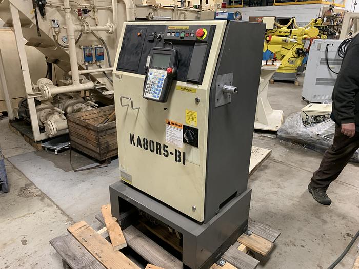 Refurbished PREVIOUSLY REFURBISHED 2003 FANUC R2000iA/125L W/ DEVICENET AND BASEPLATE