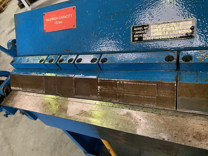 Used Walton 1000mm x 1.5mm box and pan folder