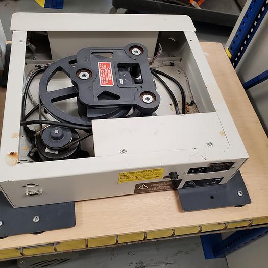 Used New Brunswick Scientific Innova 2100 Platform Shaker