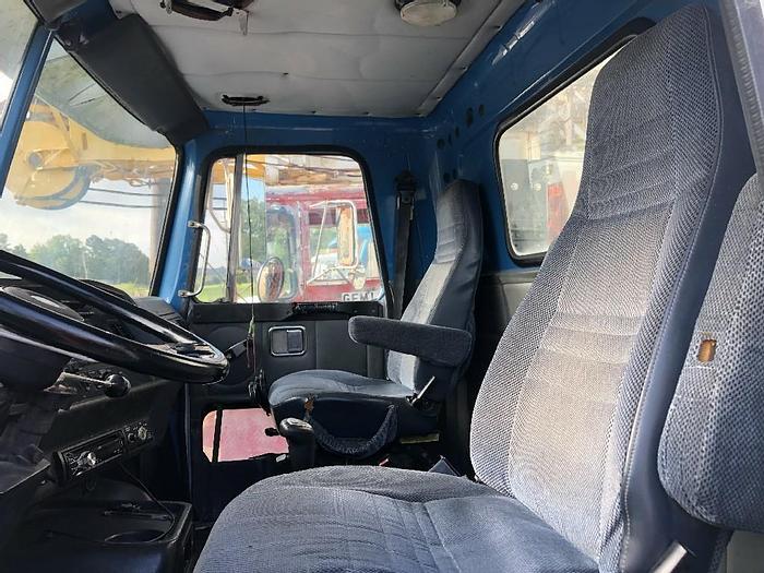 Used 1995 Volvo WCA64T