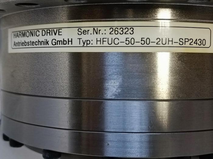Getriebe mit Abtriebslager, HFUC-50-50-2UH-SP2430, Harmonic drive, neu