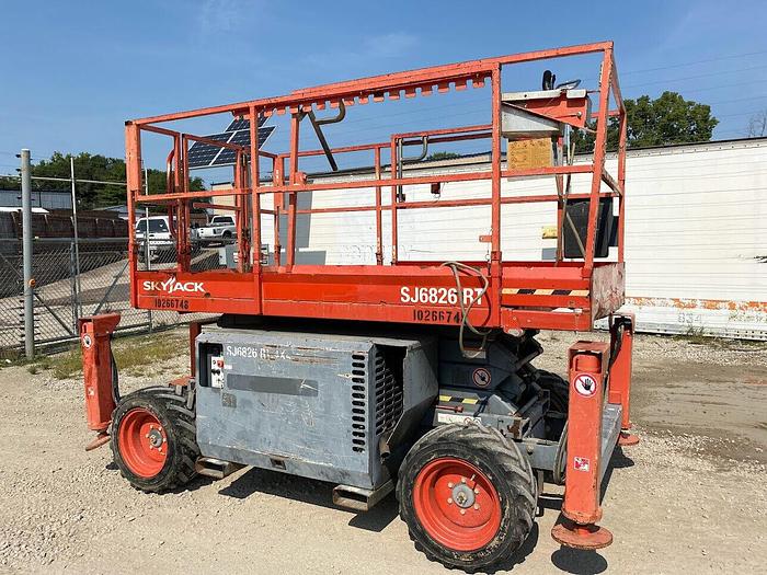 Used 2014 SKYJACK SJ6826RT