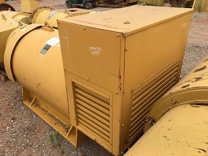 Used Kato 1050kW 1200 RPM 600 Volt Double Bearing Synchronous AC Generator End