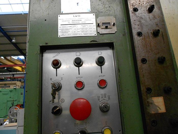 Gebraucht HYDRAULISCHE PERS