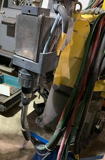 Used FANUC ARCMATE 120iC/10L 6 AXIS CNC MIG WELDING ROBOT WITH R30iA CONTROLLER