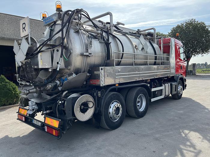 Usato 2001 SCANIA R420 SPURGO