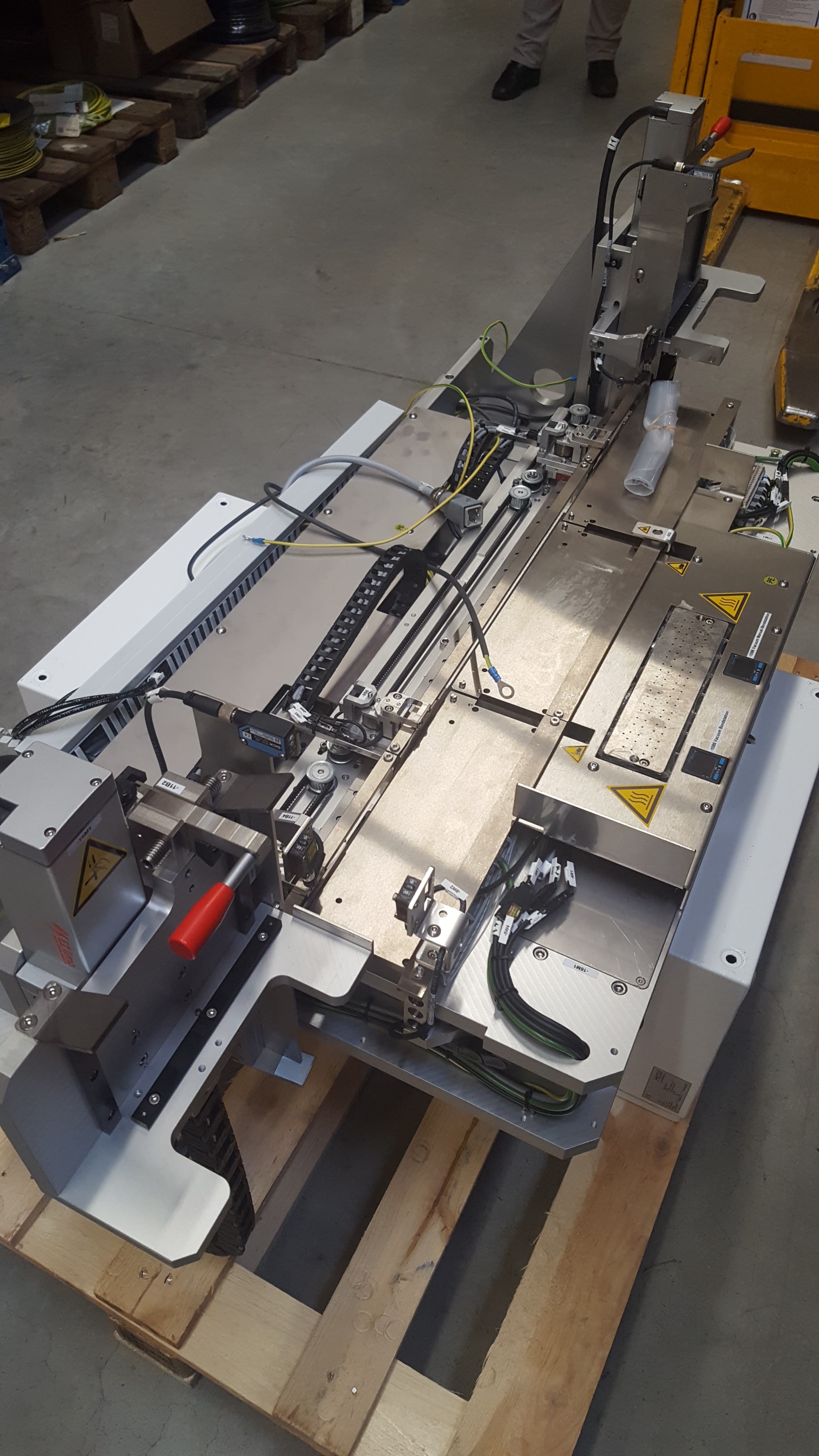 Used 2013  Hesse & Knipps  Indexer system for Wirebonder Hesse & Knipps BJ 820