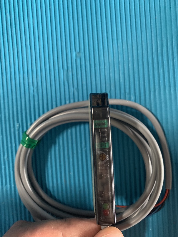 Used Sunx Photoelectric Switch SU-7