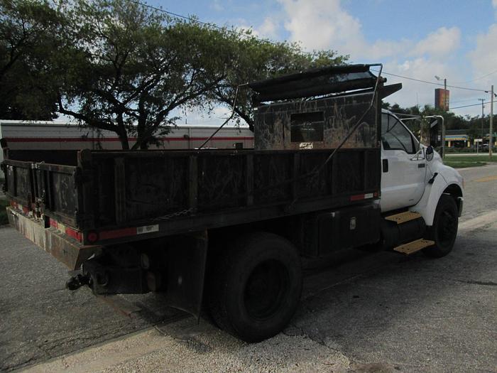 Used 2007 Ford F750 Conventional Dump Truck