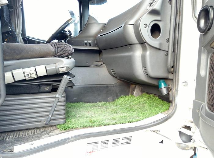 Used 1999 SCANIA R 124 L 420 manual retarder tractor unit